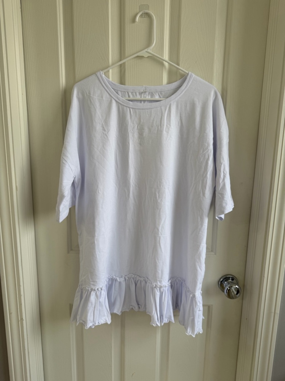Women’s White Ruffle Hem Top